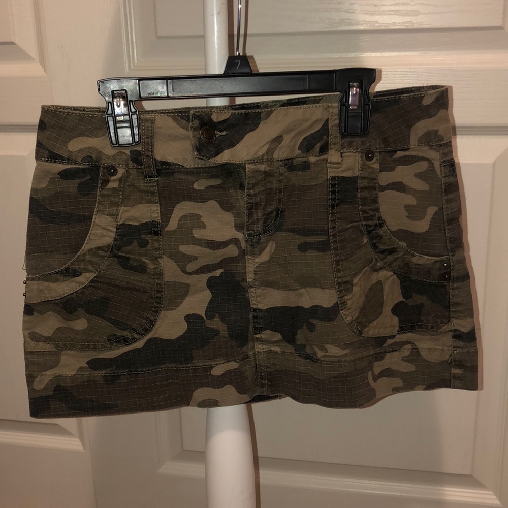 Camo skirt